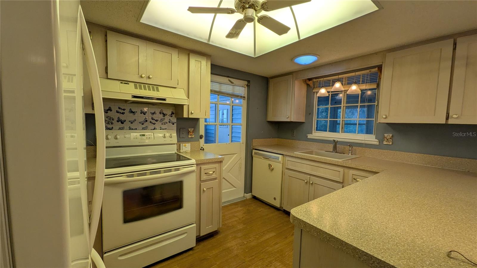 PINE RUN ESTATES - Residential