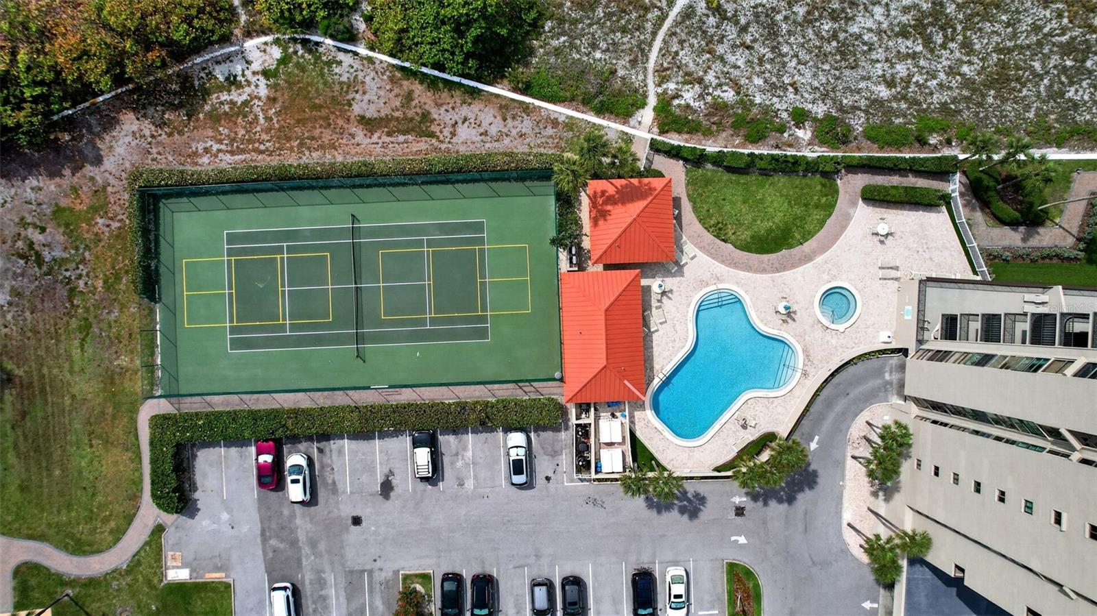 LIGHTHOUSE TOWERS CONDO - Residential