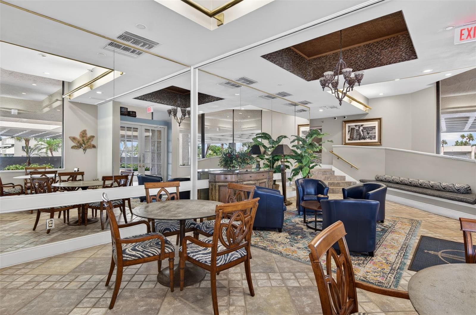 LIGHTHOUSE TOWERS CONDO - Residential