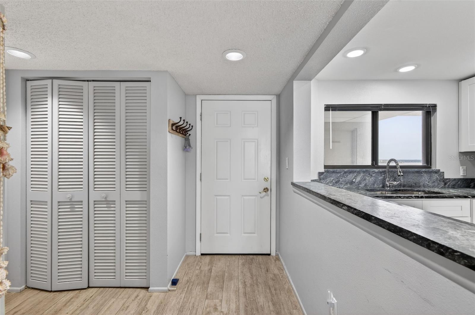 LIGHTHOUSE TOWERS CONDO - Residential