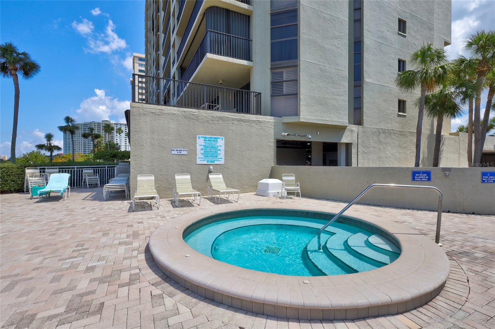 LIGHTHOUSE TOWERS CONDO - Residential