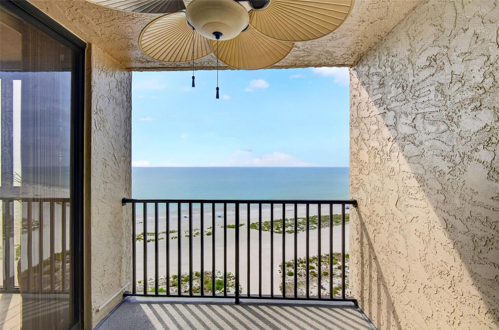 LIGHTHOUSE TOWERS CONDO - Residential