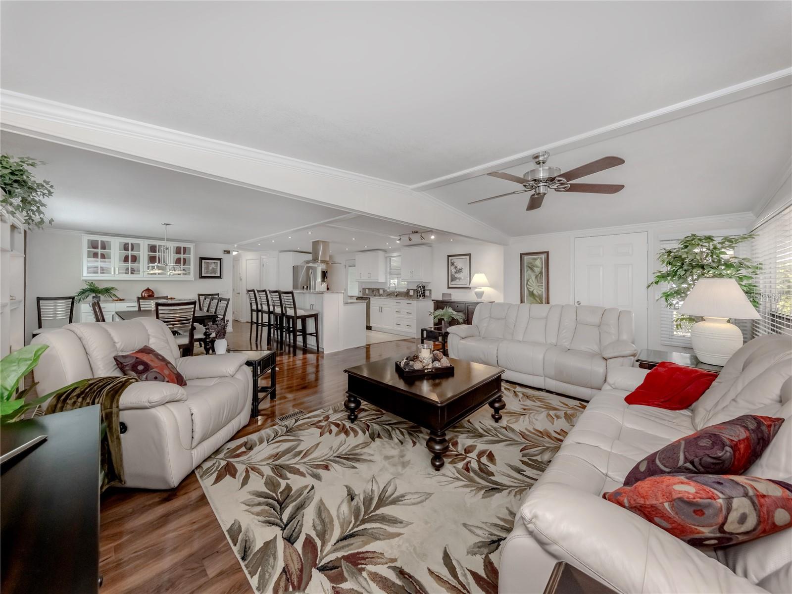 ALAMEDA ISLES - Residential