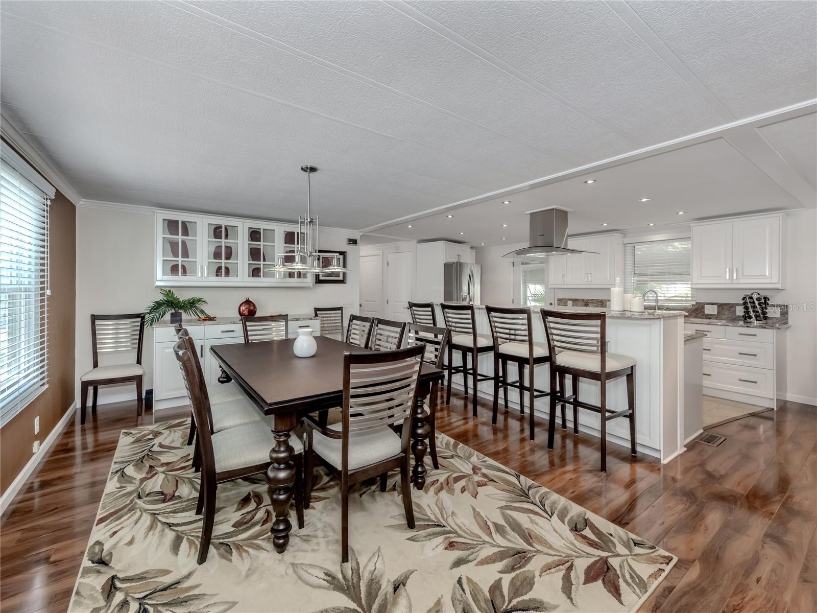 ALAMEDA ISLES - Residential