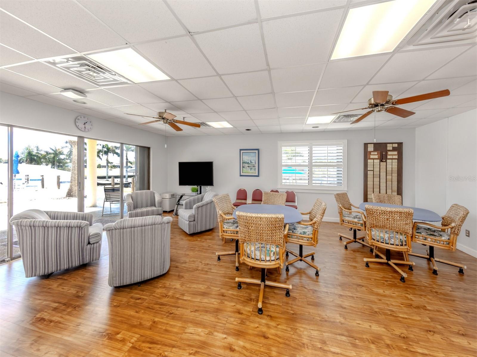 ALAMEDA ISLES - Residential