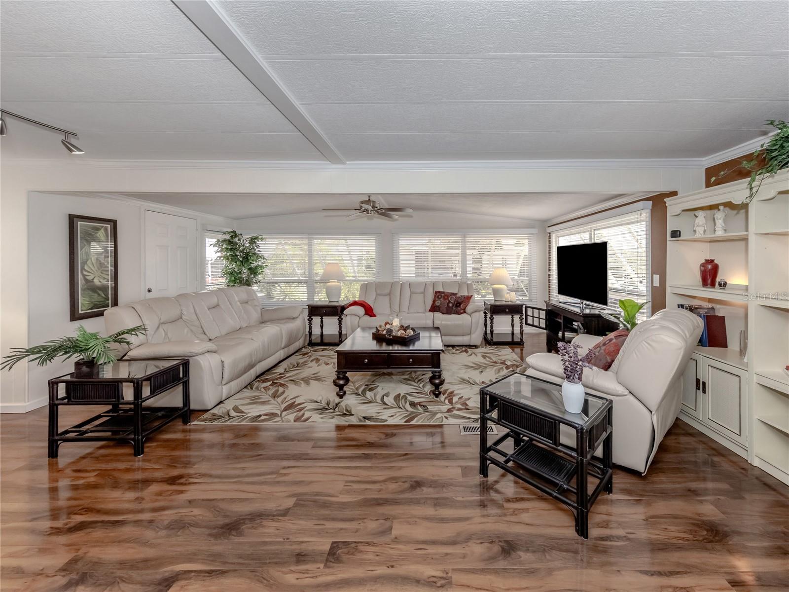 ALAMEDA ISLES - Residential