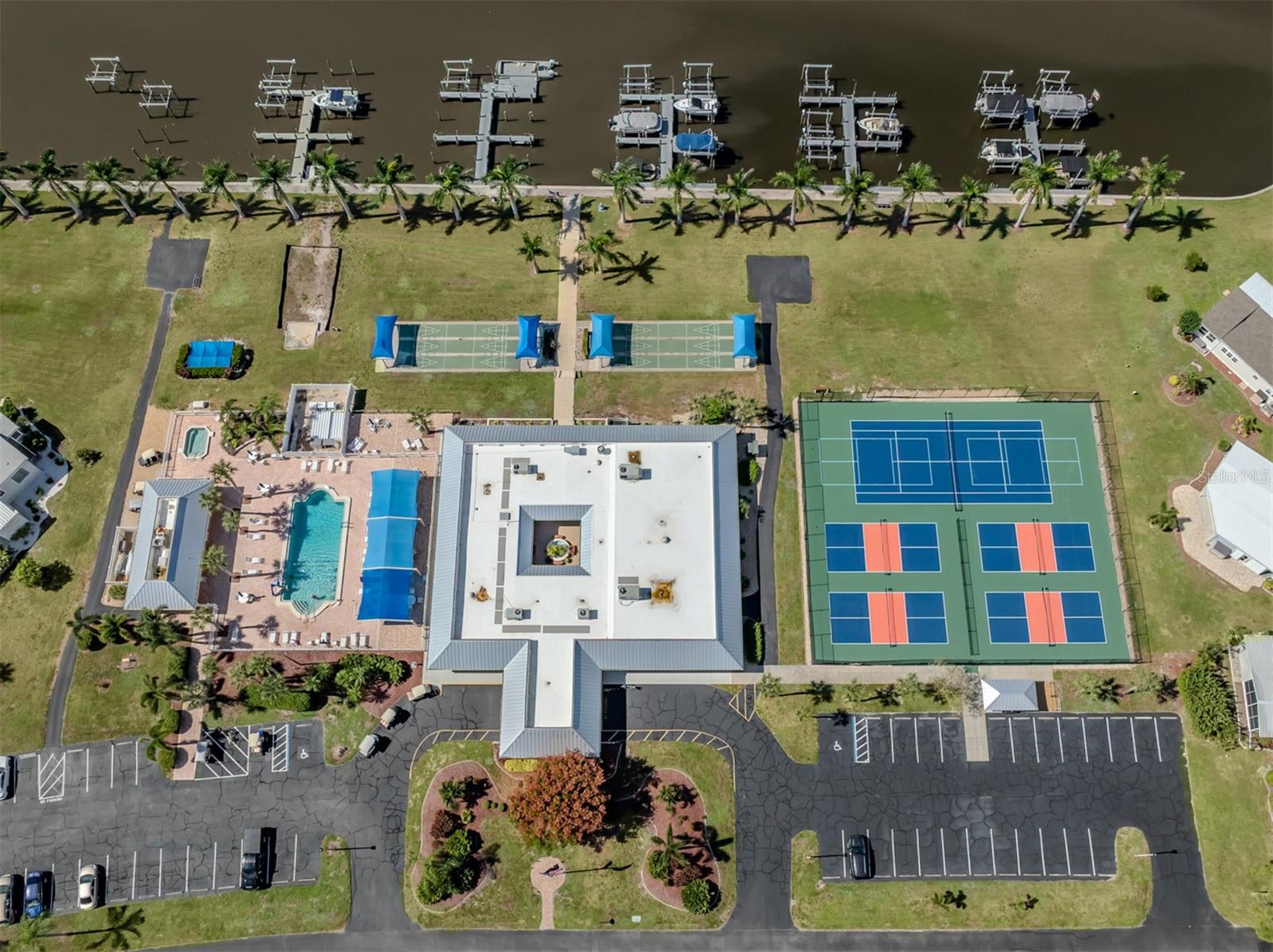 ALAMEDA ISLES - Residential