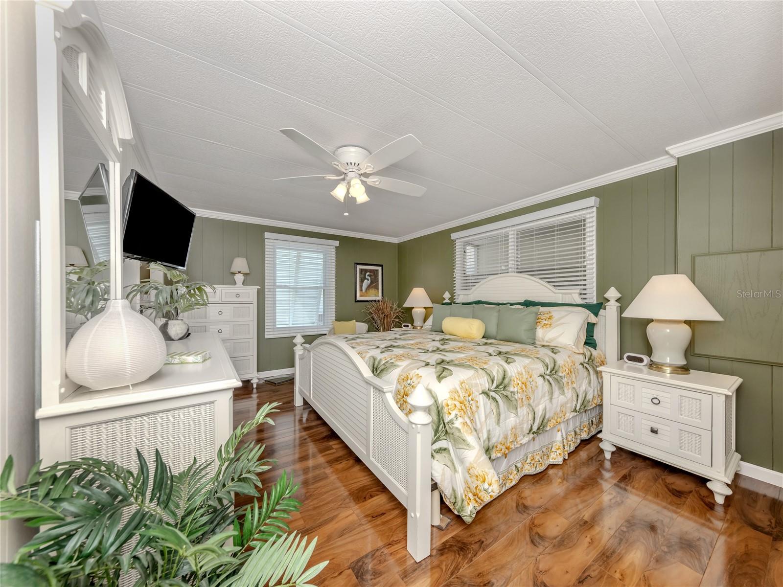 ALAMEDA ISLES - Residential