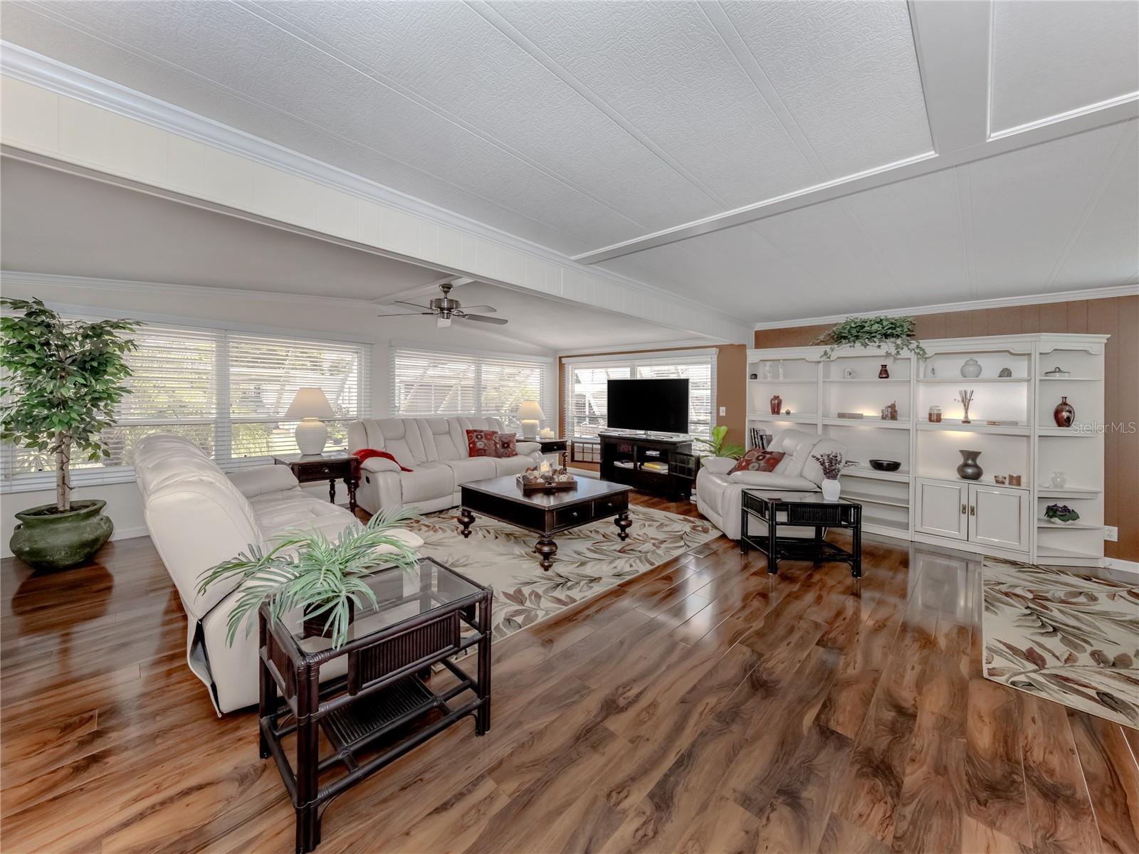 ALAMEDA ISLES - Residential