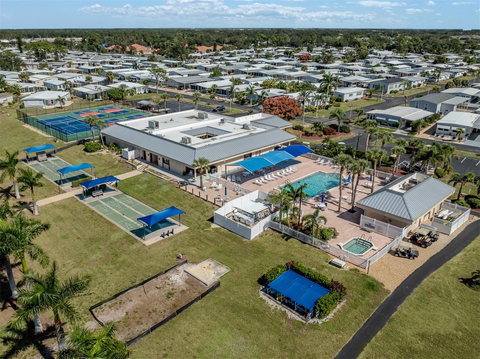 ALAMEDA ISLES - Residential