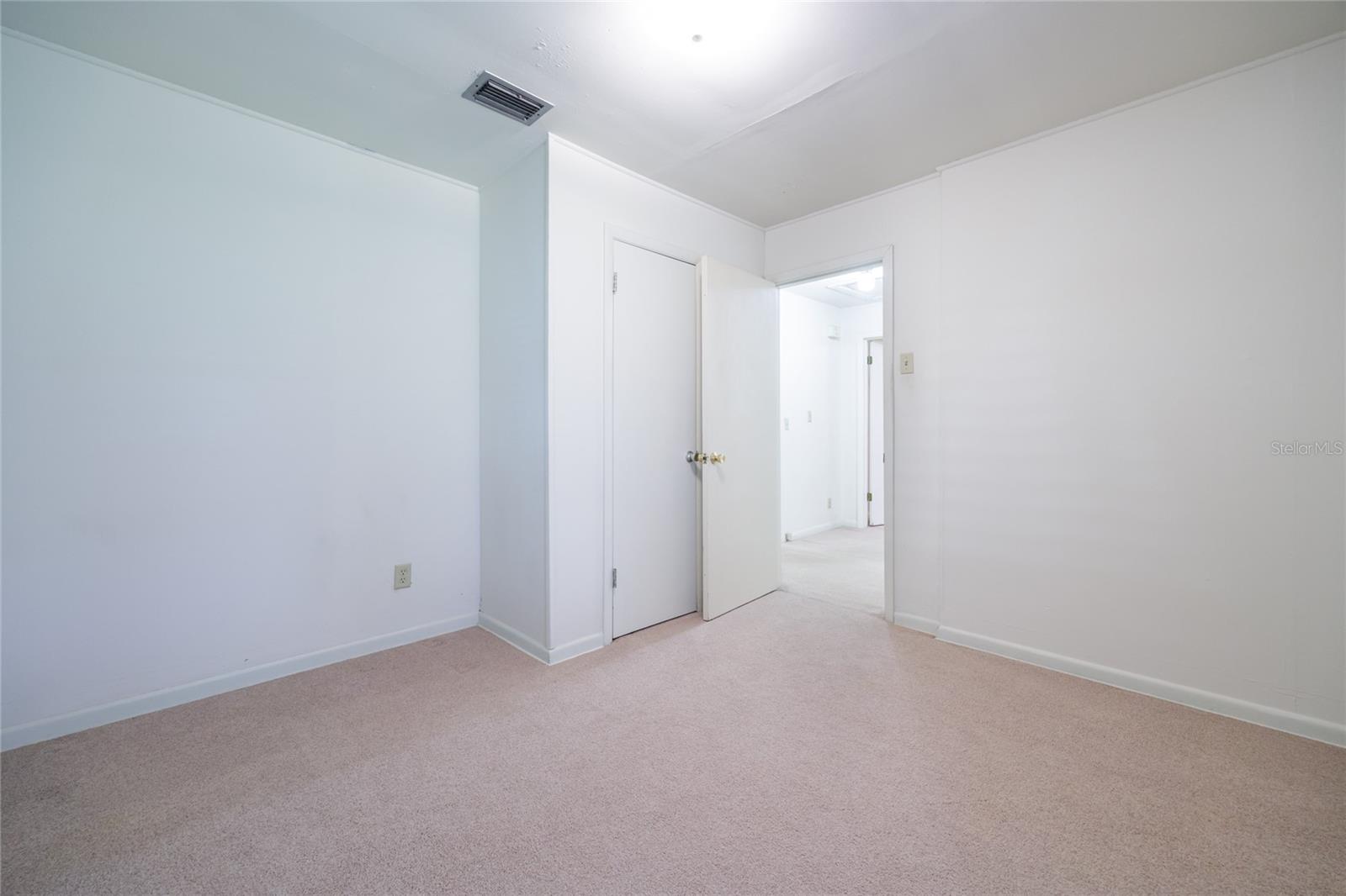 430 NW 32 AVENUE