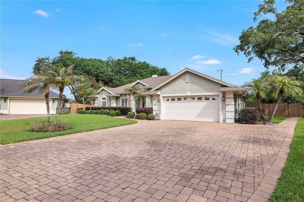Photo of 5224 Chiswick Circle, Belle Isle, FL 32812 (MLS # O6404212)