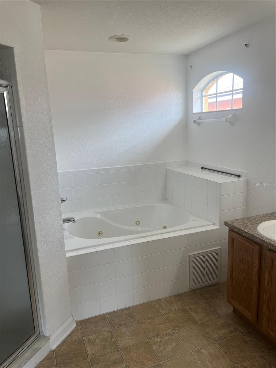 WINCHESTER ESTATES - Residential