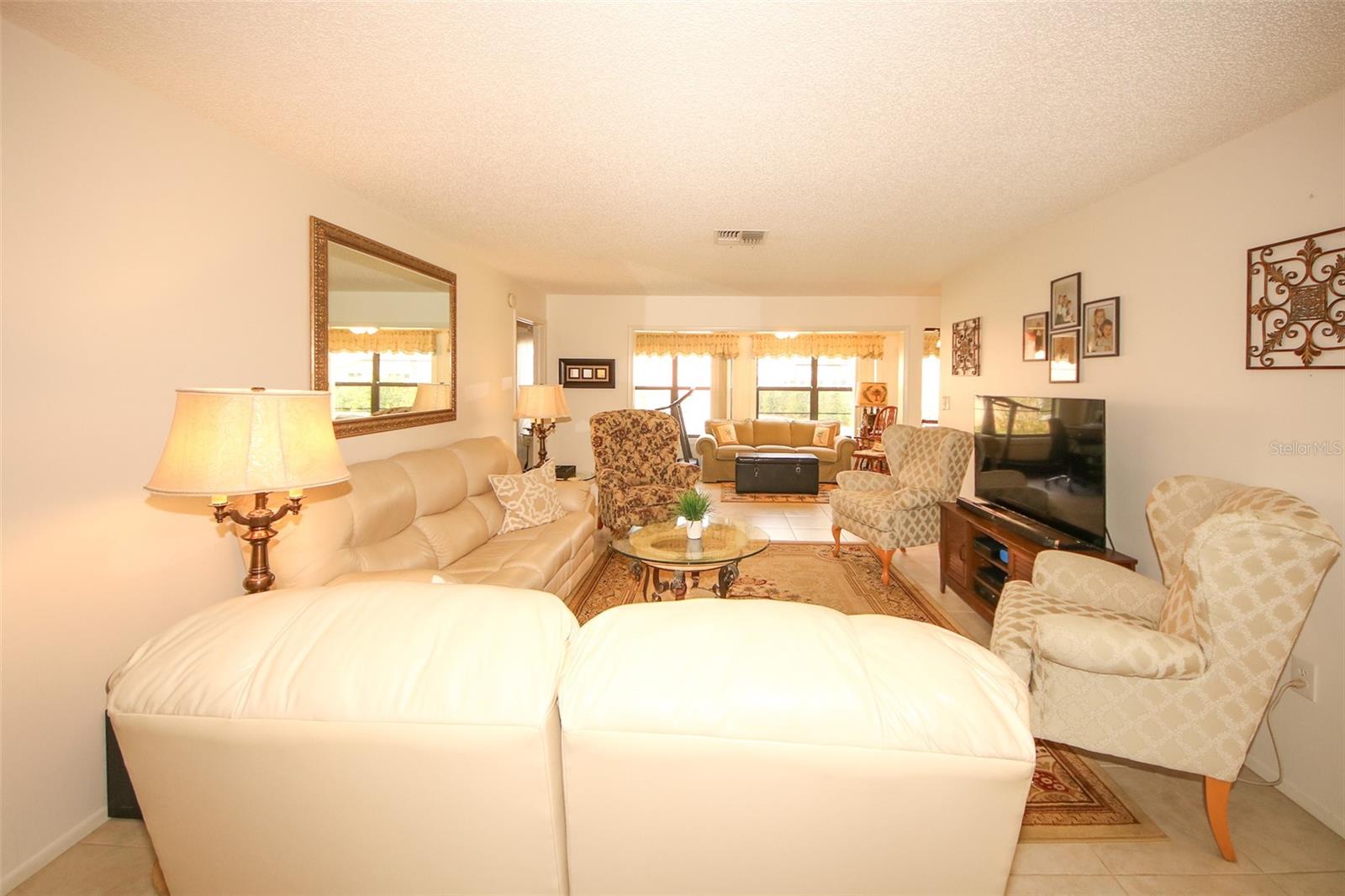 9321 WHITSTONE COURT