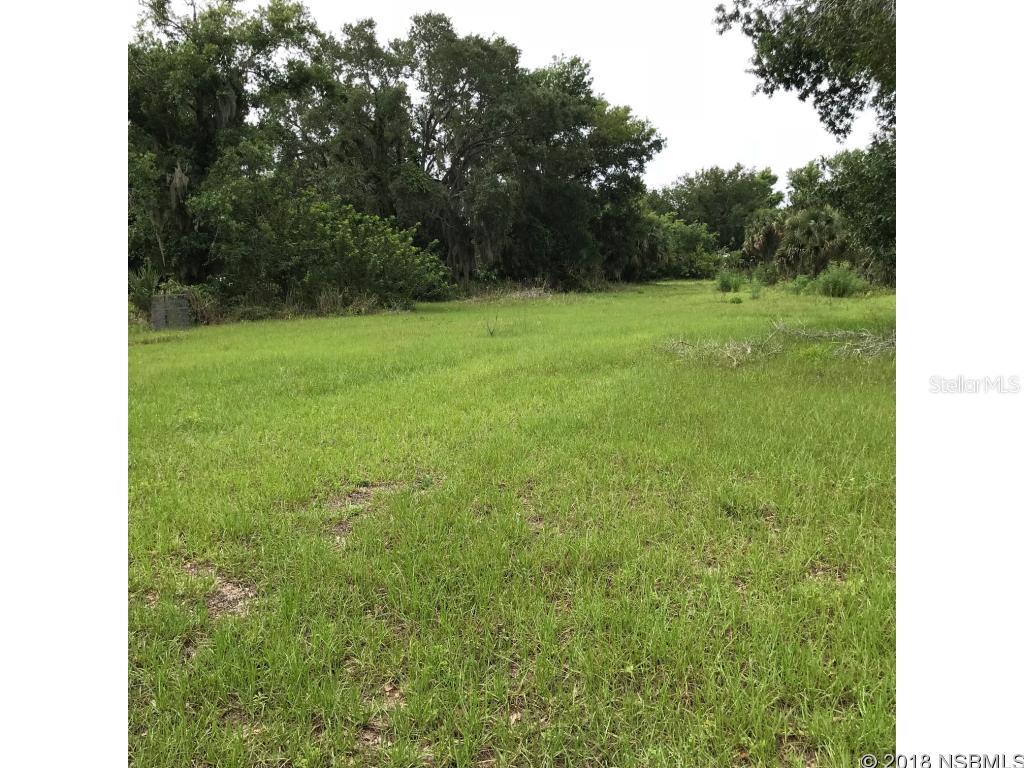 Bradburys Rivermoor - Land