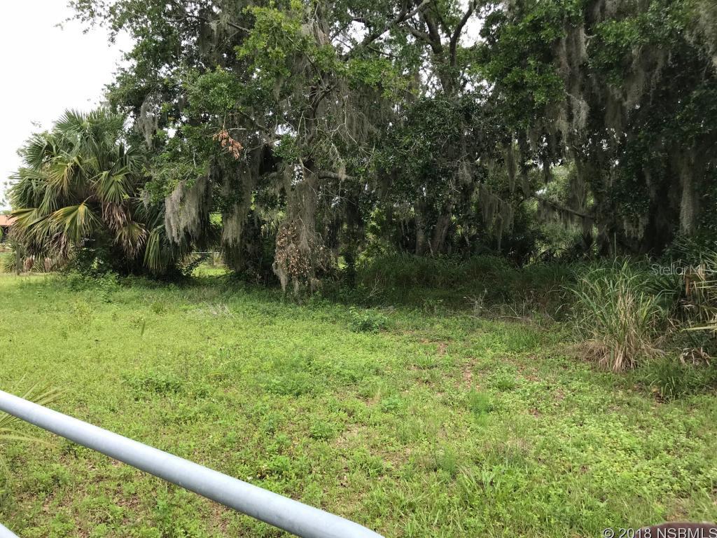 Bradburys Rivermoor - Land