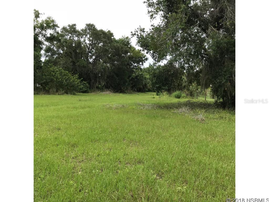 Bradburys Rivermoor - Land