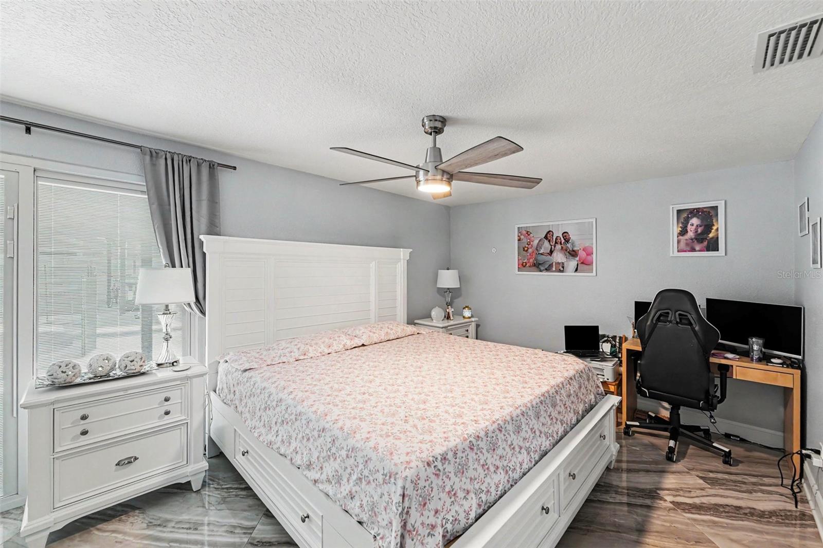 COUNTRY RUN UNIT 1 - Residential