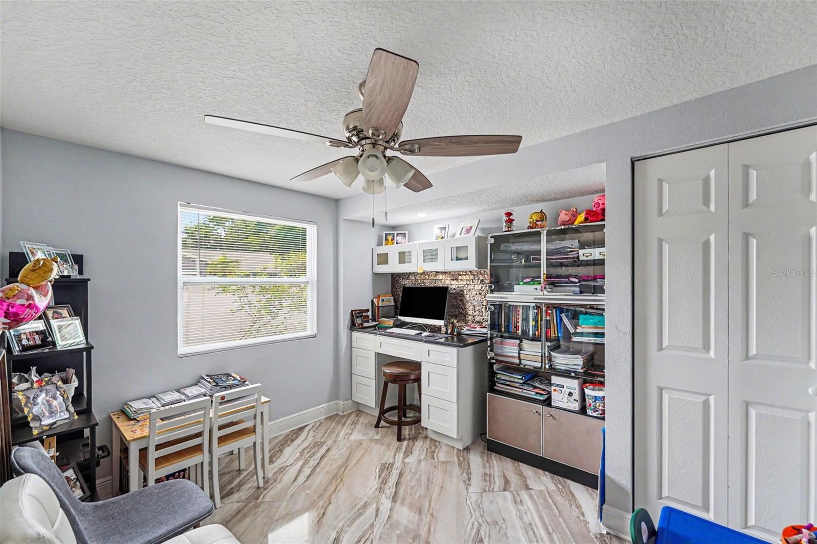 COUNTRY RUN UNIT 1 - Residential