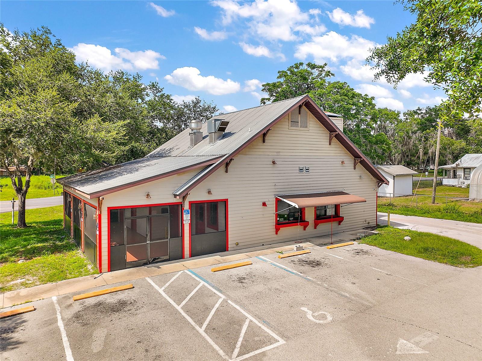 LEESBURG PFAHL ADD - Commercial Lease