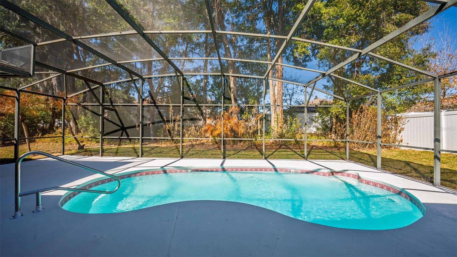 PARK PLACE ON LAKE JOANNA - Residential