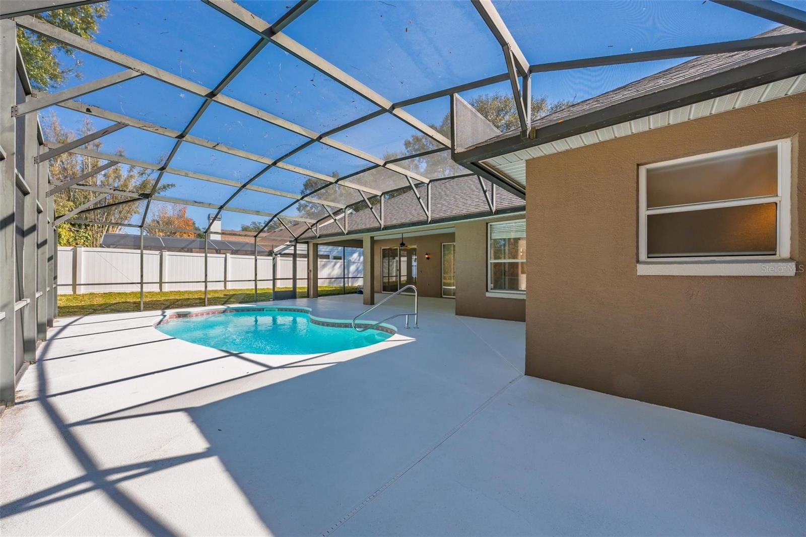 PARK PLACE ON LAKE JOANNA - Residential