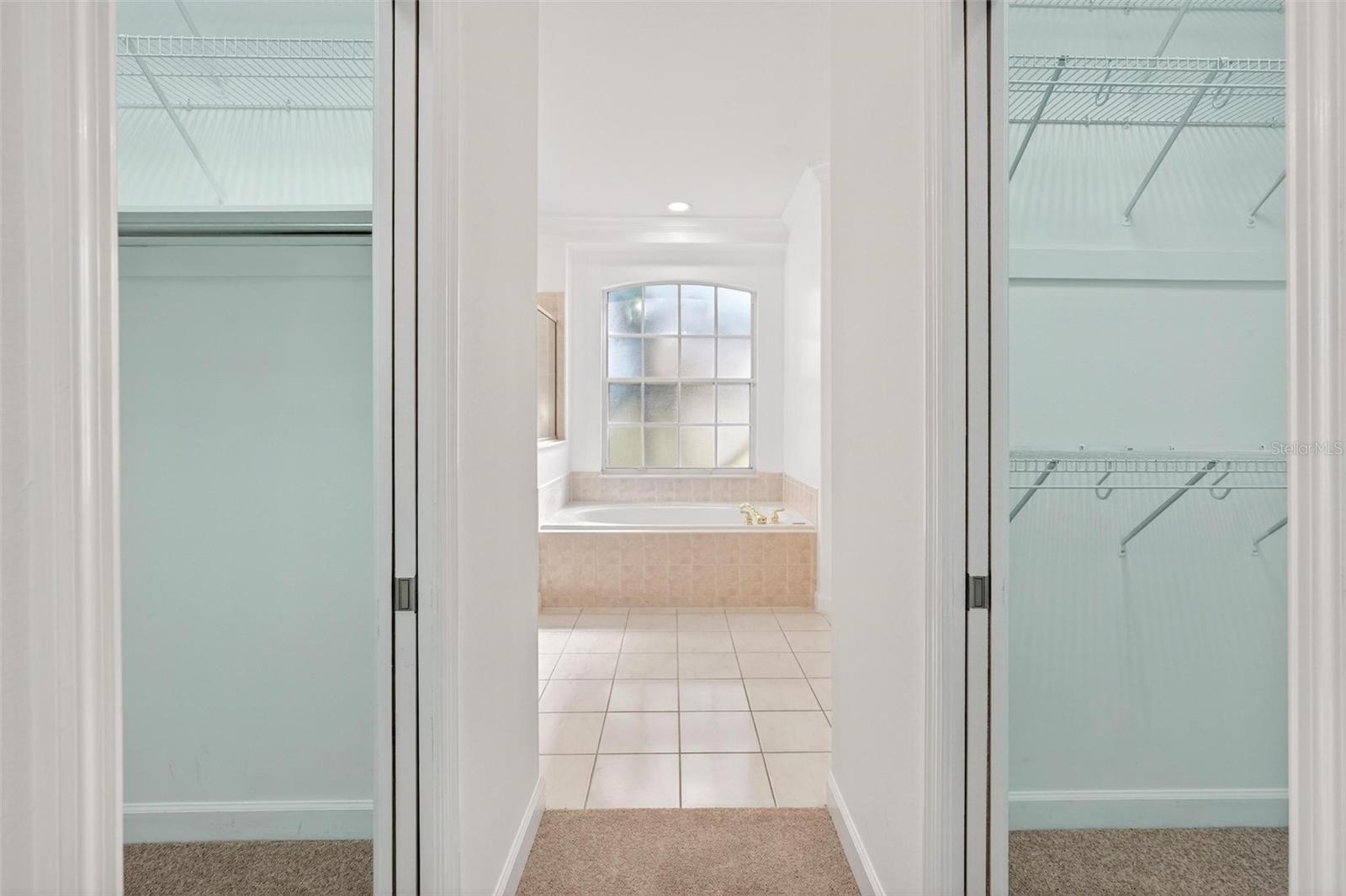 PARK PLACE ON LAKE JOANNA - Residential