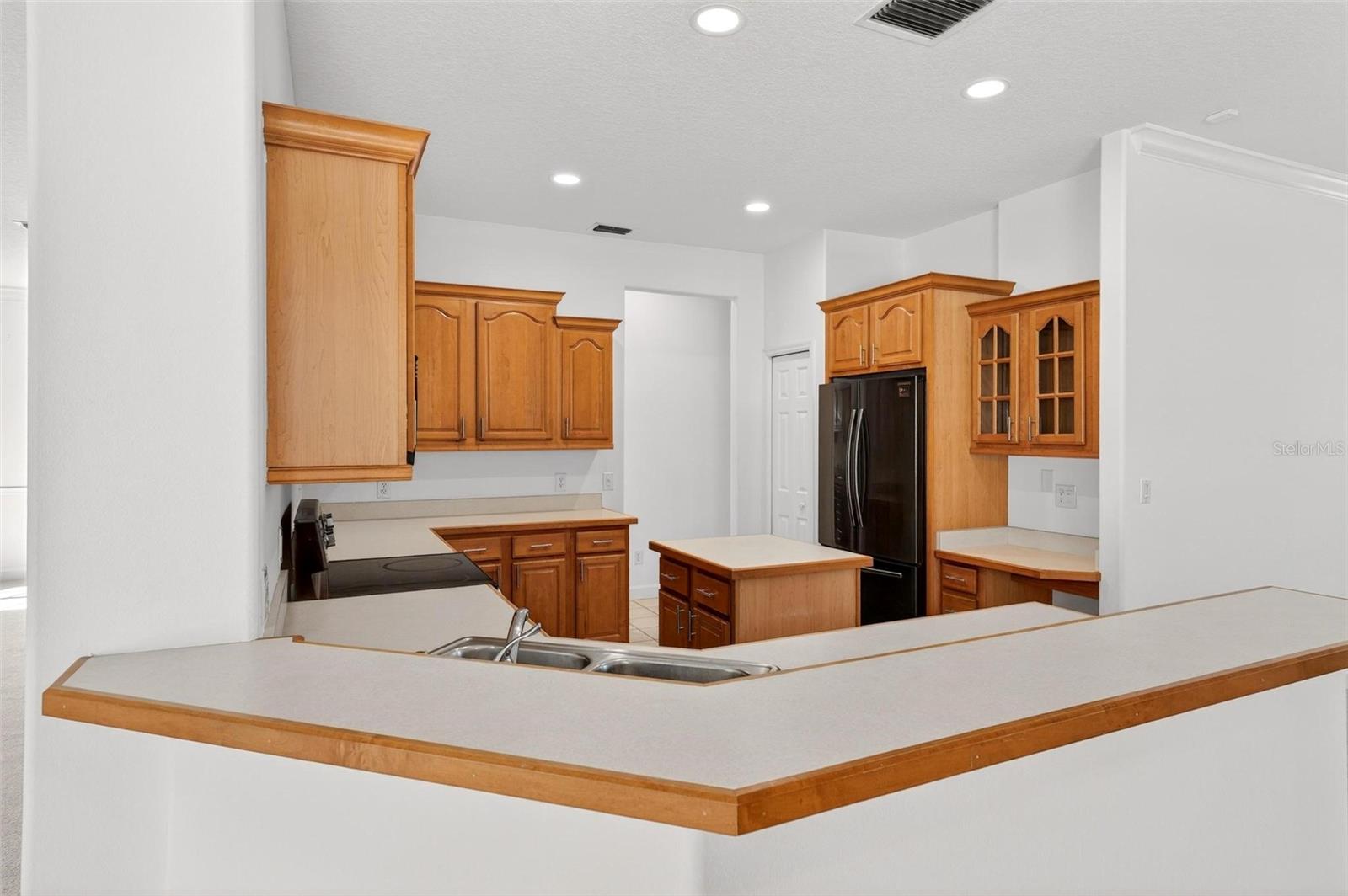 PARK PLACE ON LAKE JOANNA - Residential