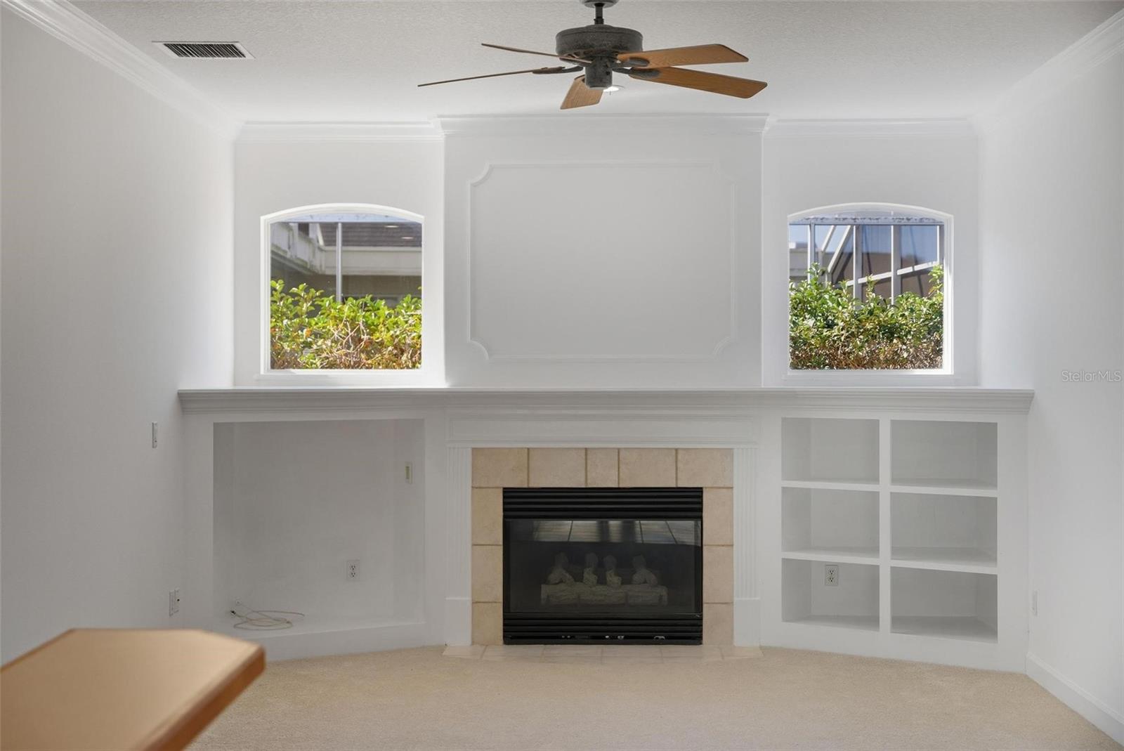 PARK PLACE ON LAKE JOANNA - Residential