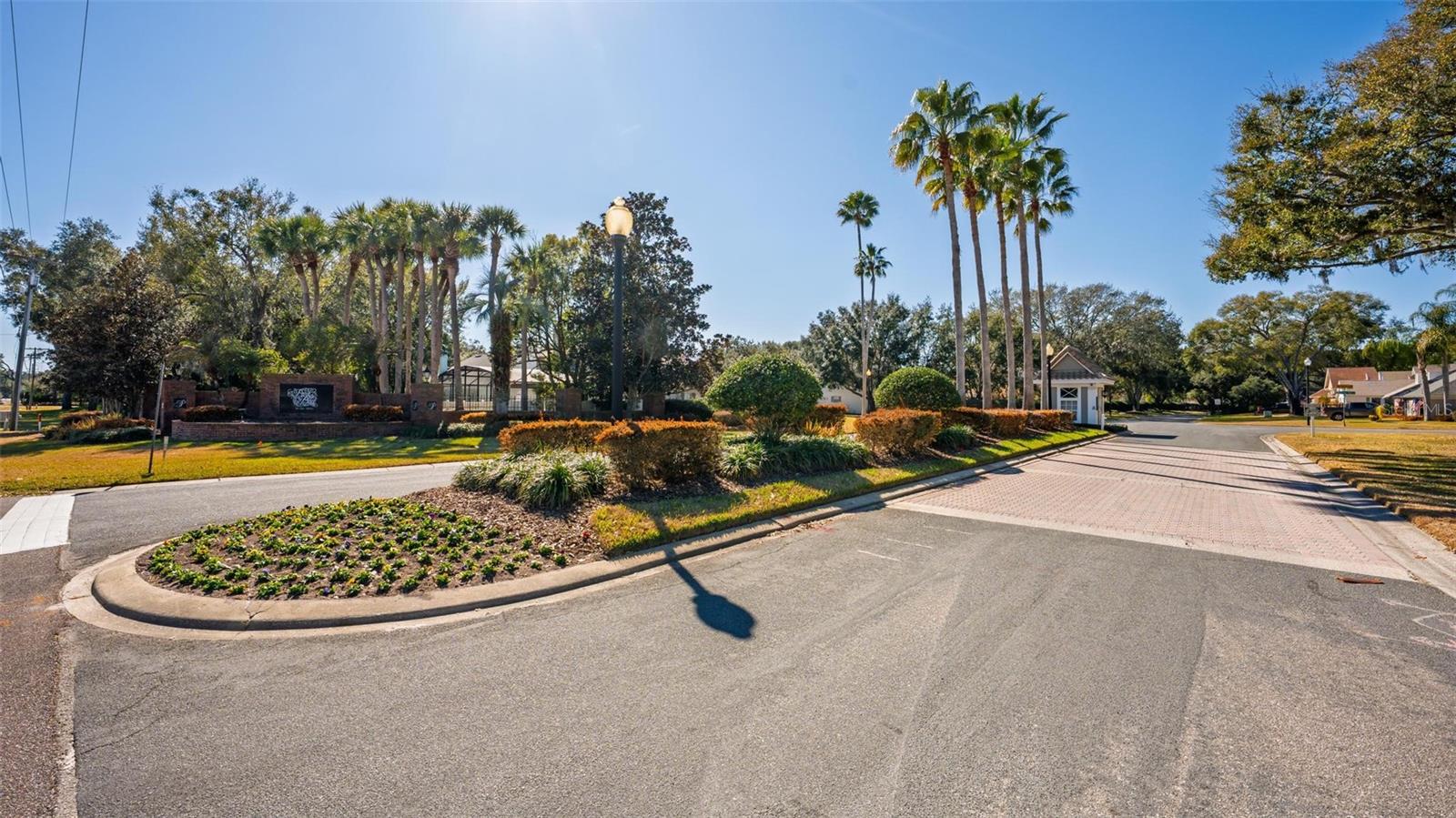 PARK PLACE ON LAKE JOANNA - Residential