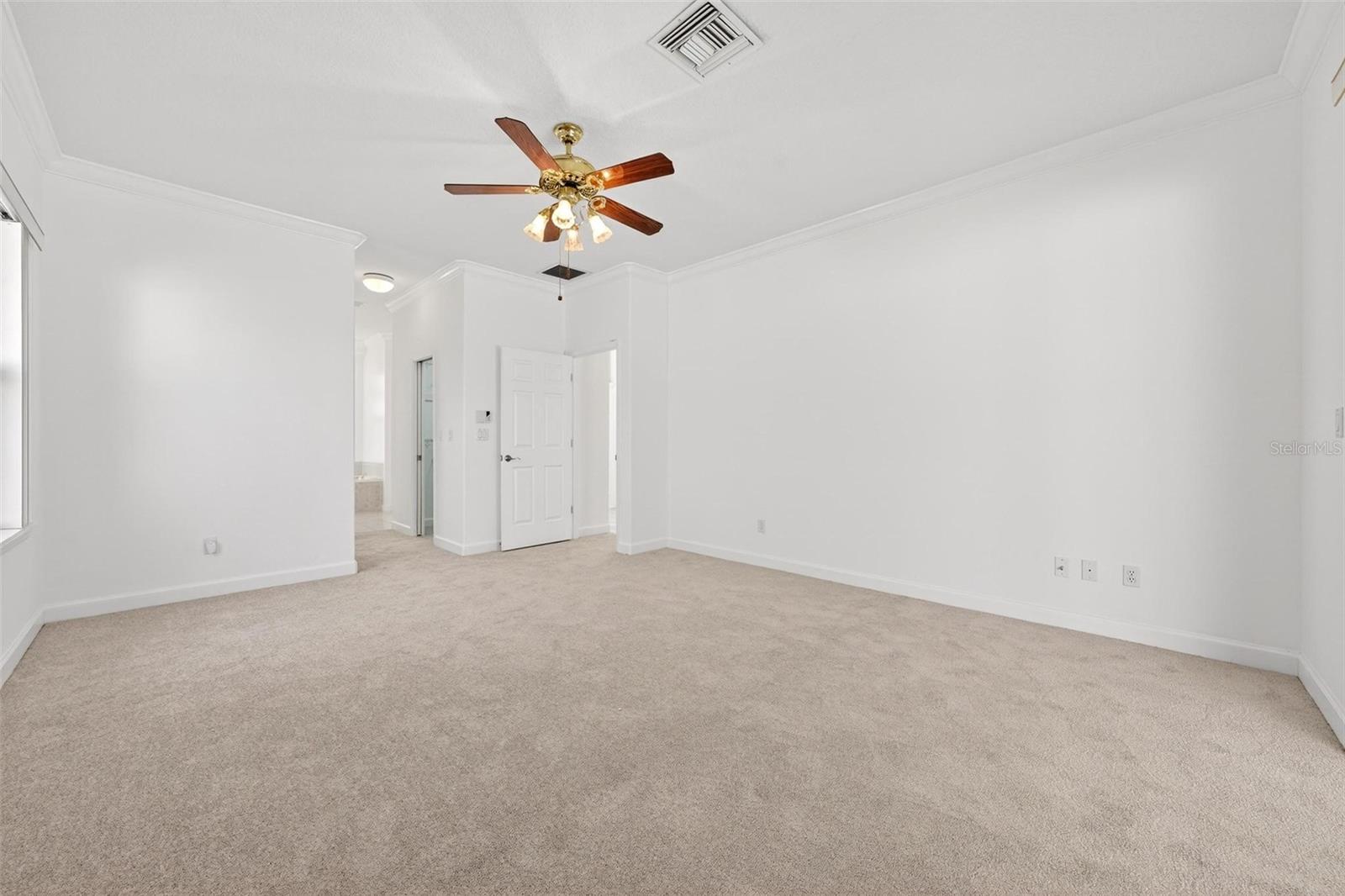 PARK PLACE ON LAKE JOANNA - Residential