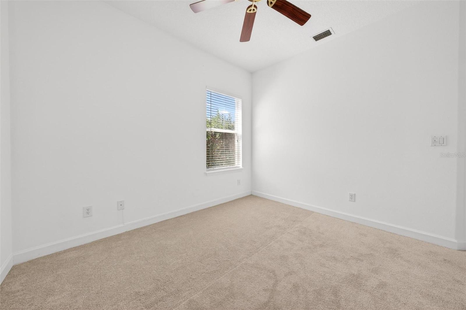 PARK PLACE ON LAKE JOANNA - Residential