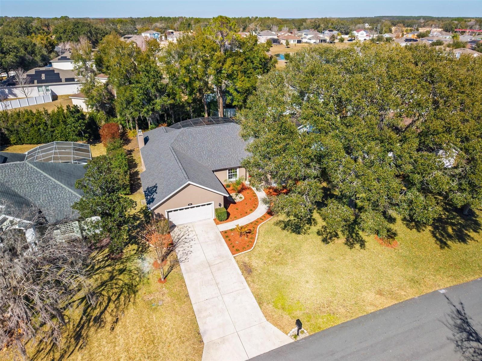 PARK PLACE ON LAKE JOANNA - Residential