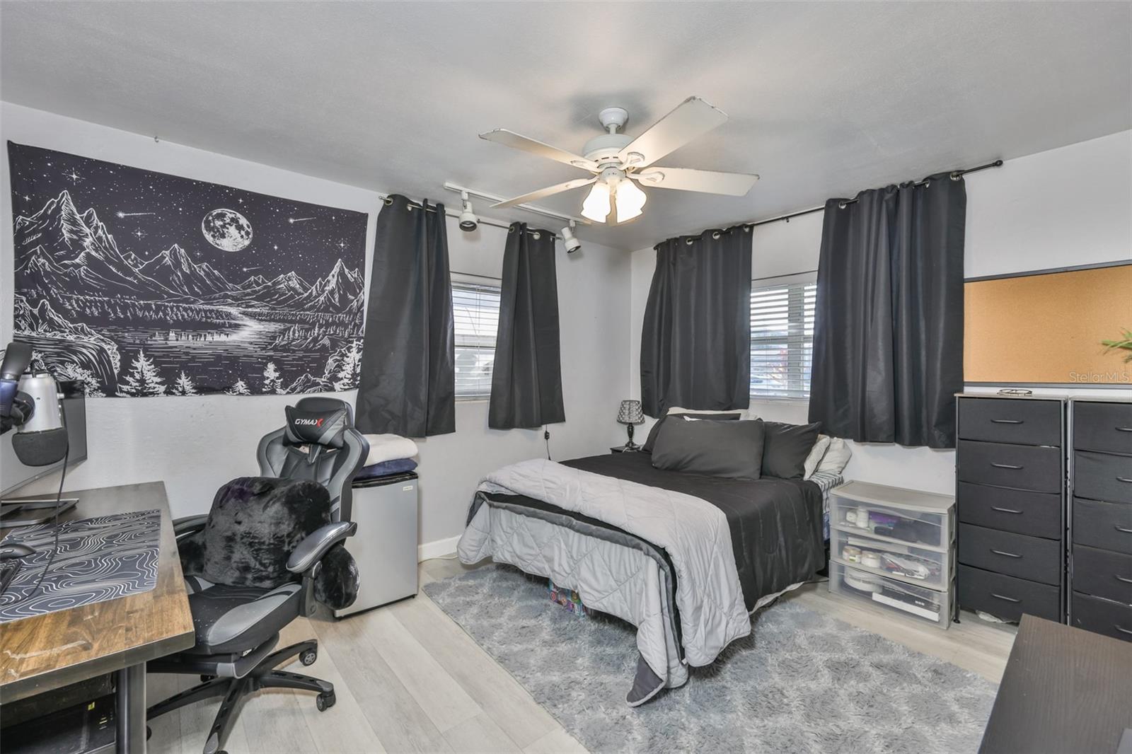 OAKHURST GROVES - Residential