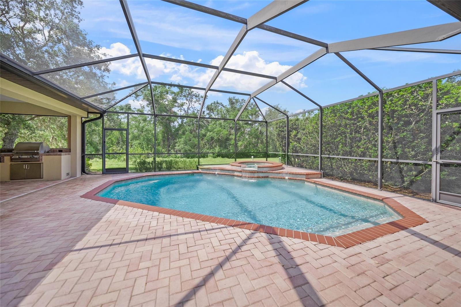 7659 TRILLIUM BOULEVARD