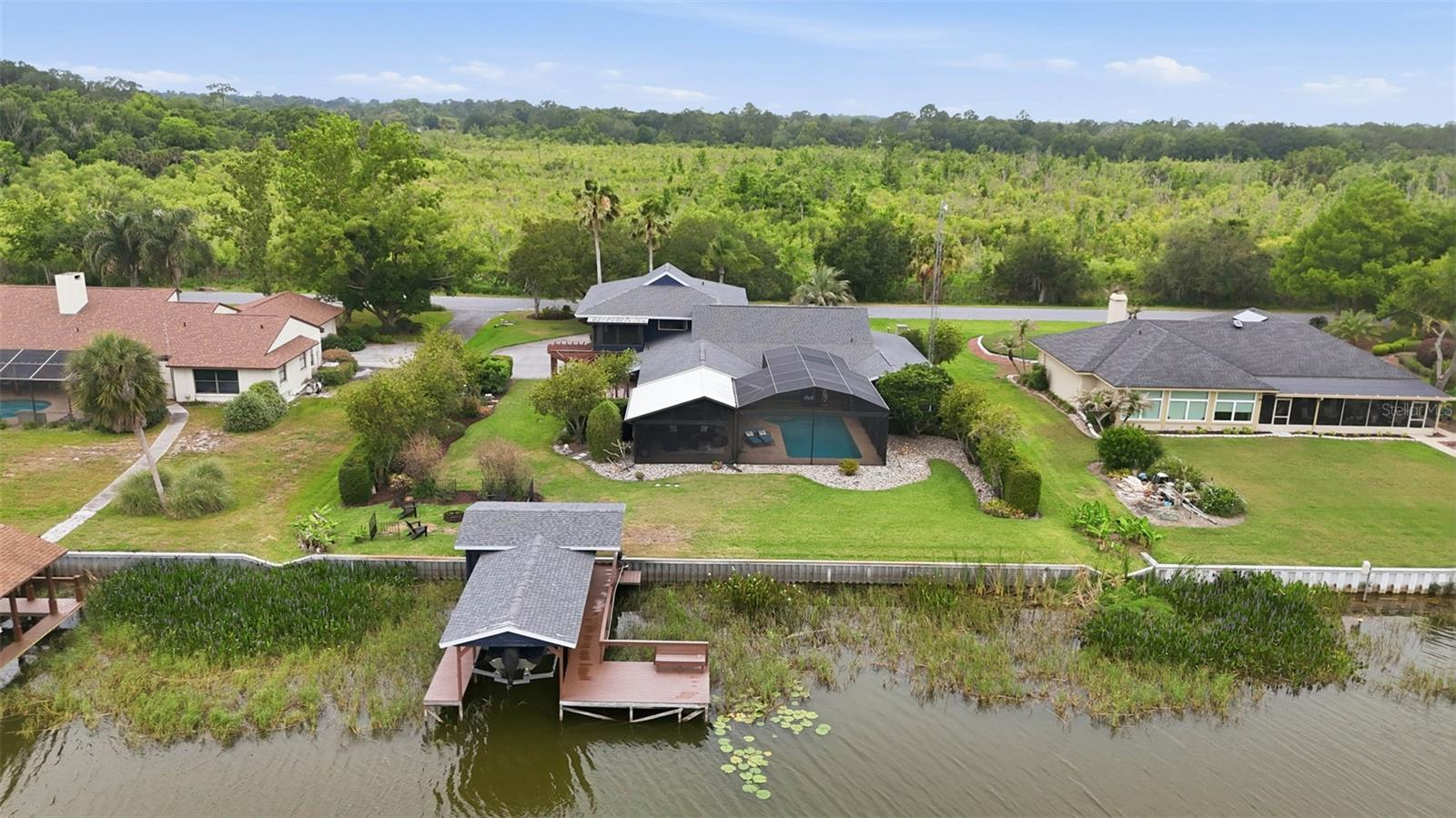 LAKE BEAUCLAIRE SUB - Residential
