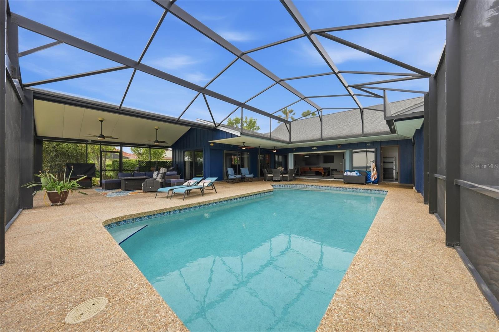 LAKE BEAUCLAIRE SUB - Residential