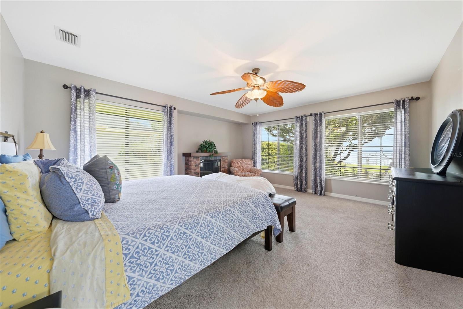 LAKE BEAUCLAIRE SUB - Residential