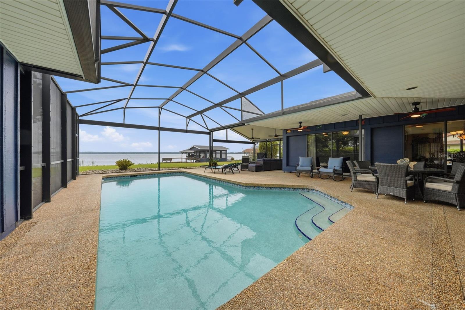 LAKE BEAUCLAIRE SUB - Residential