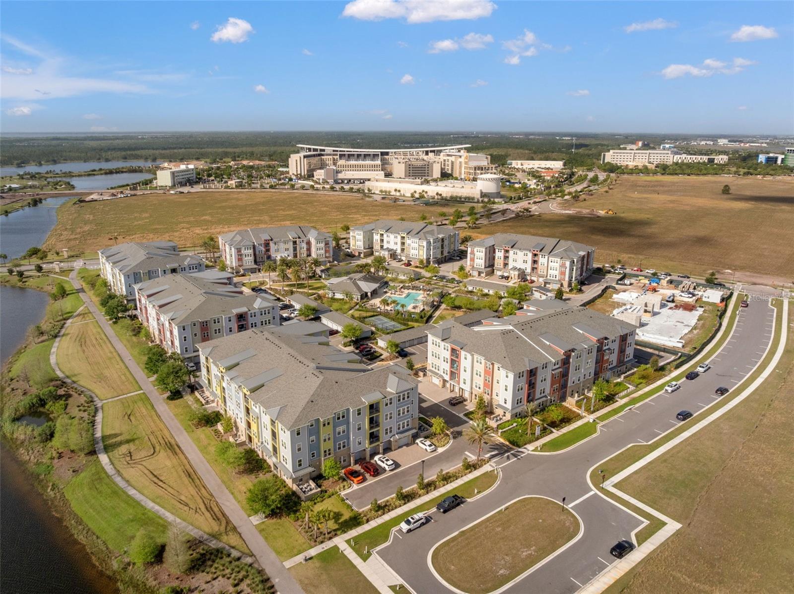 GATHERINGS/LK NONA IV - Residential