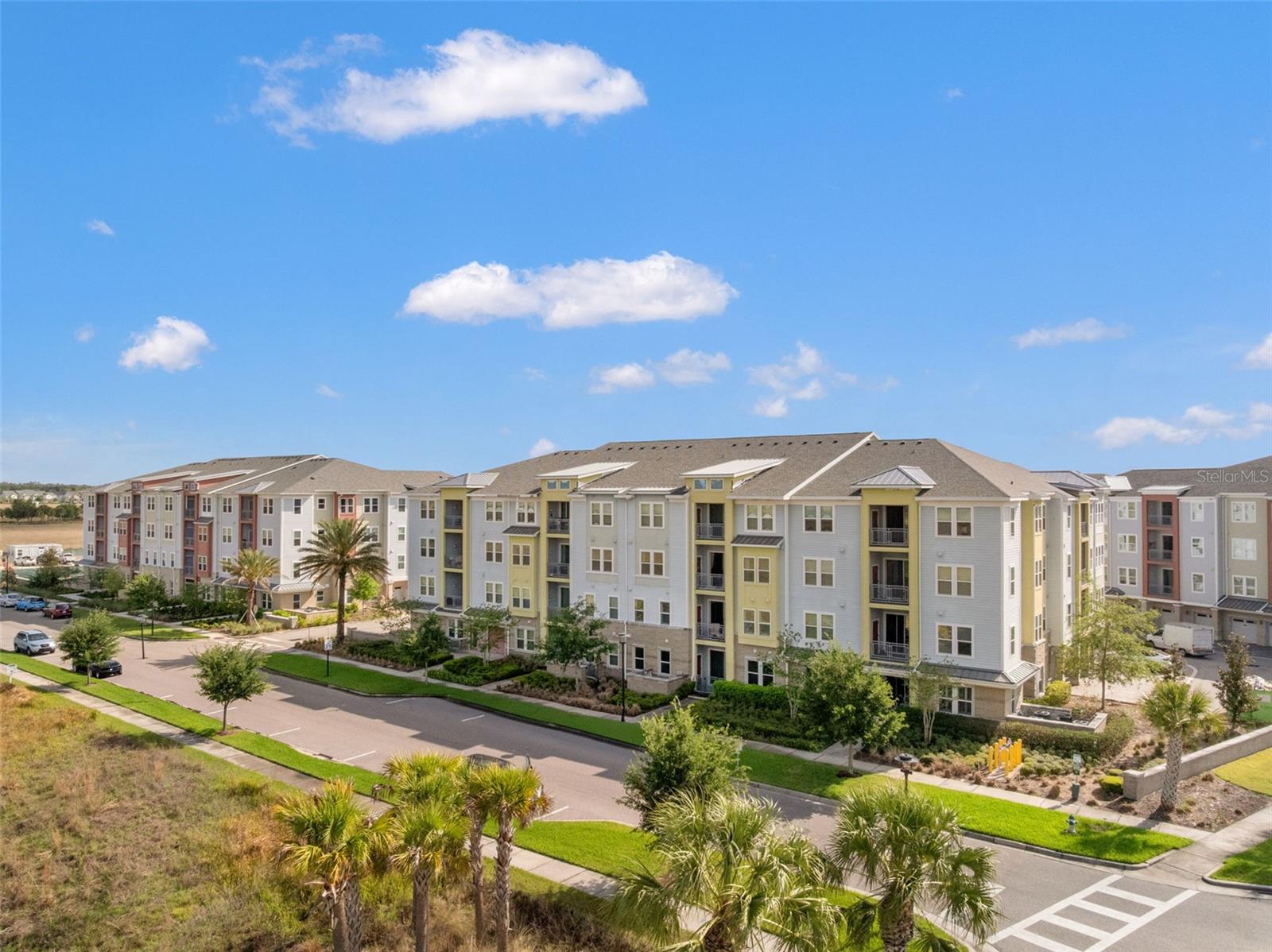 GATHERINGS/LK NONA IV - Residential