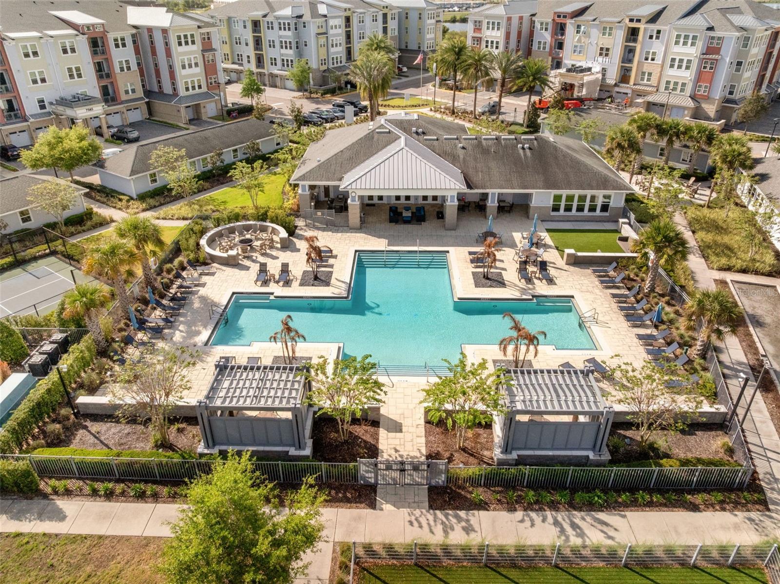 GATHERINGS/LK NONA IV - Residential