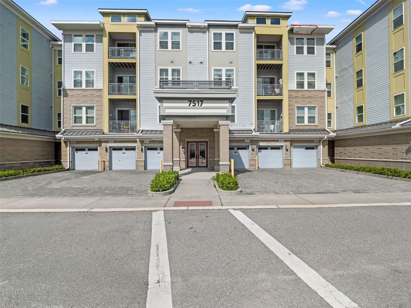 GATHERINGS/LK NONA IV - Residential