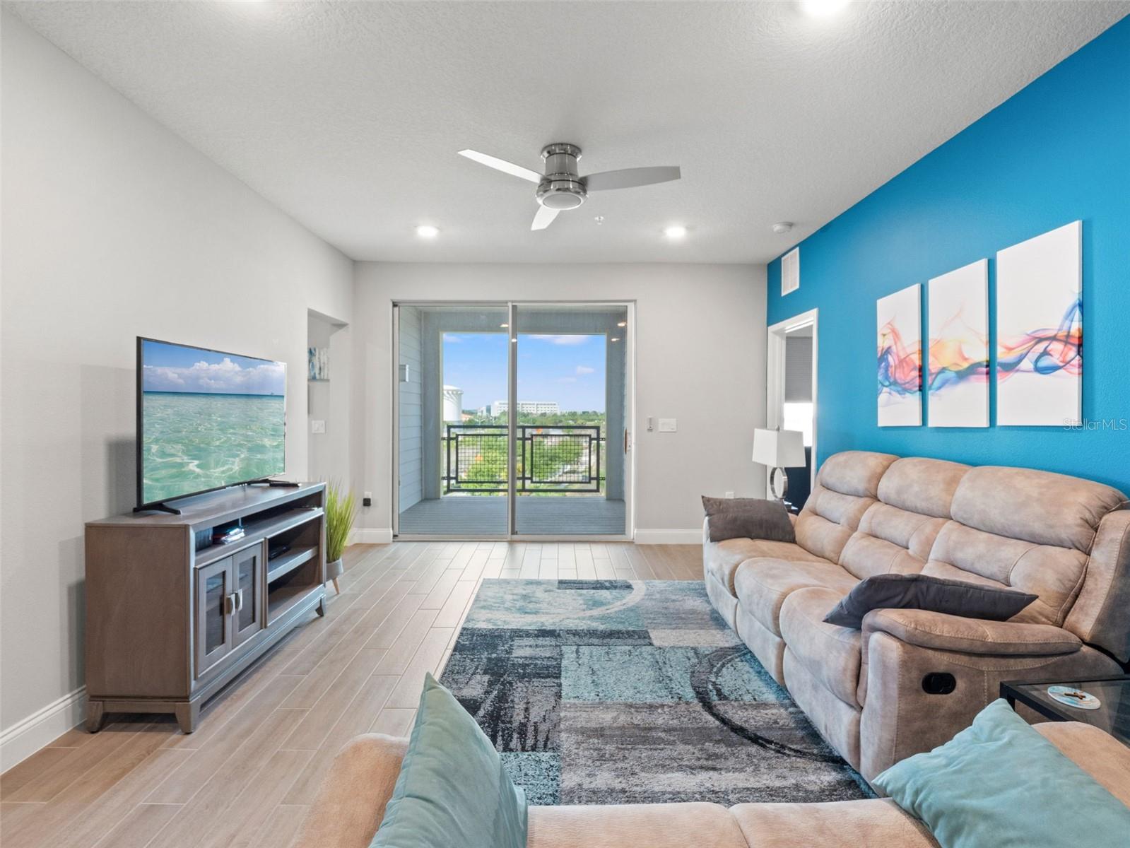 GATHERINGS/LK NONA IV - Residential