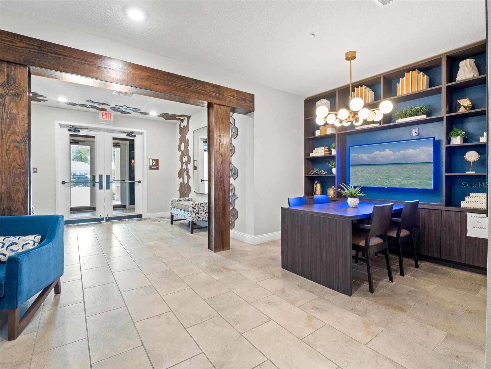 GATHERINGS/LK NONA IV - Residential