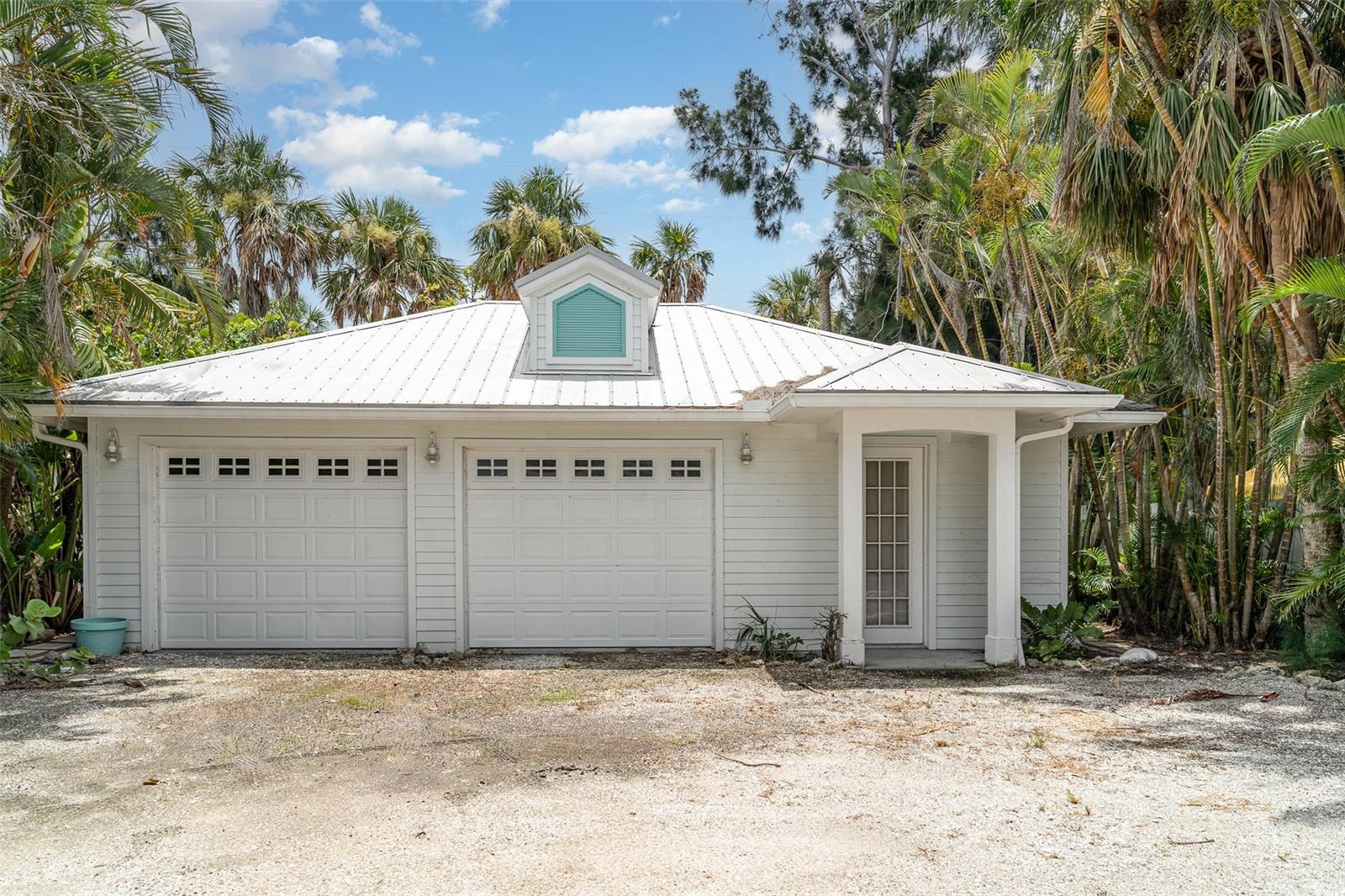 309 PINE AVENUE