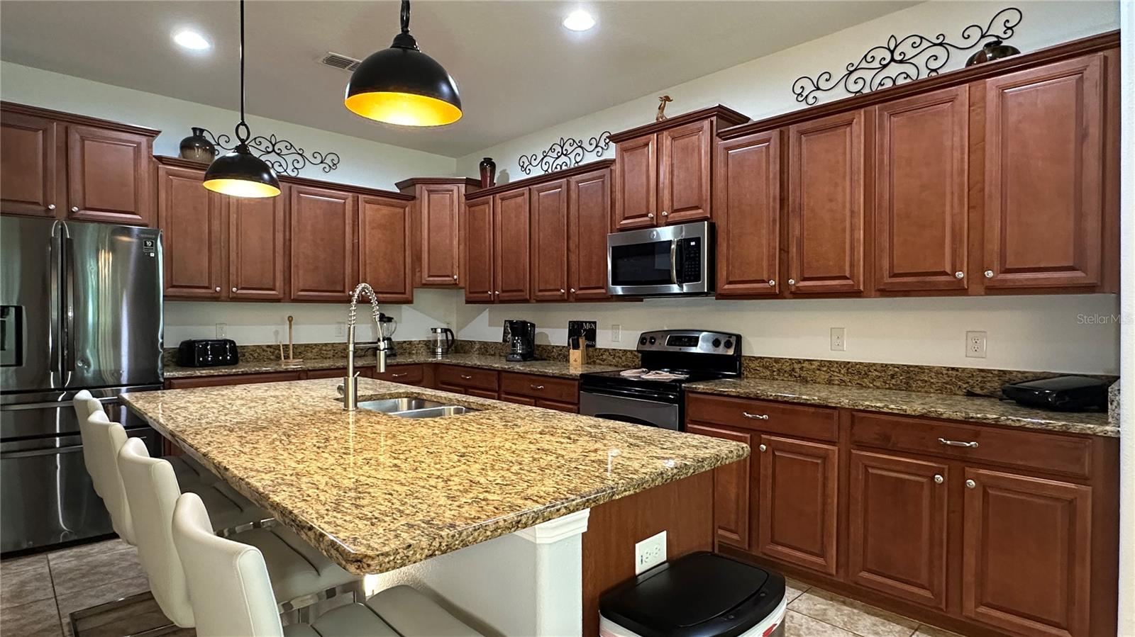 8860 CANDY PALM ROAD
