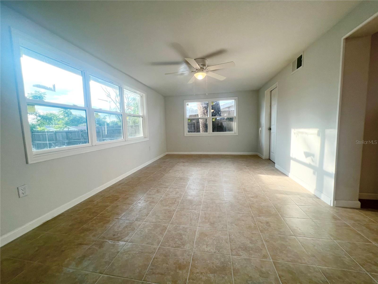 GARDEN GROVE - Residential