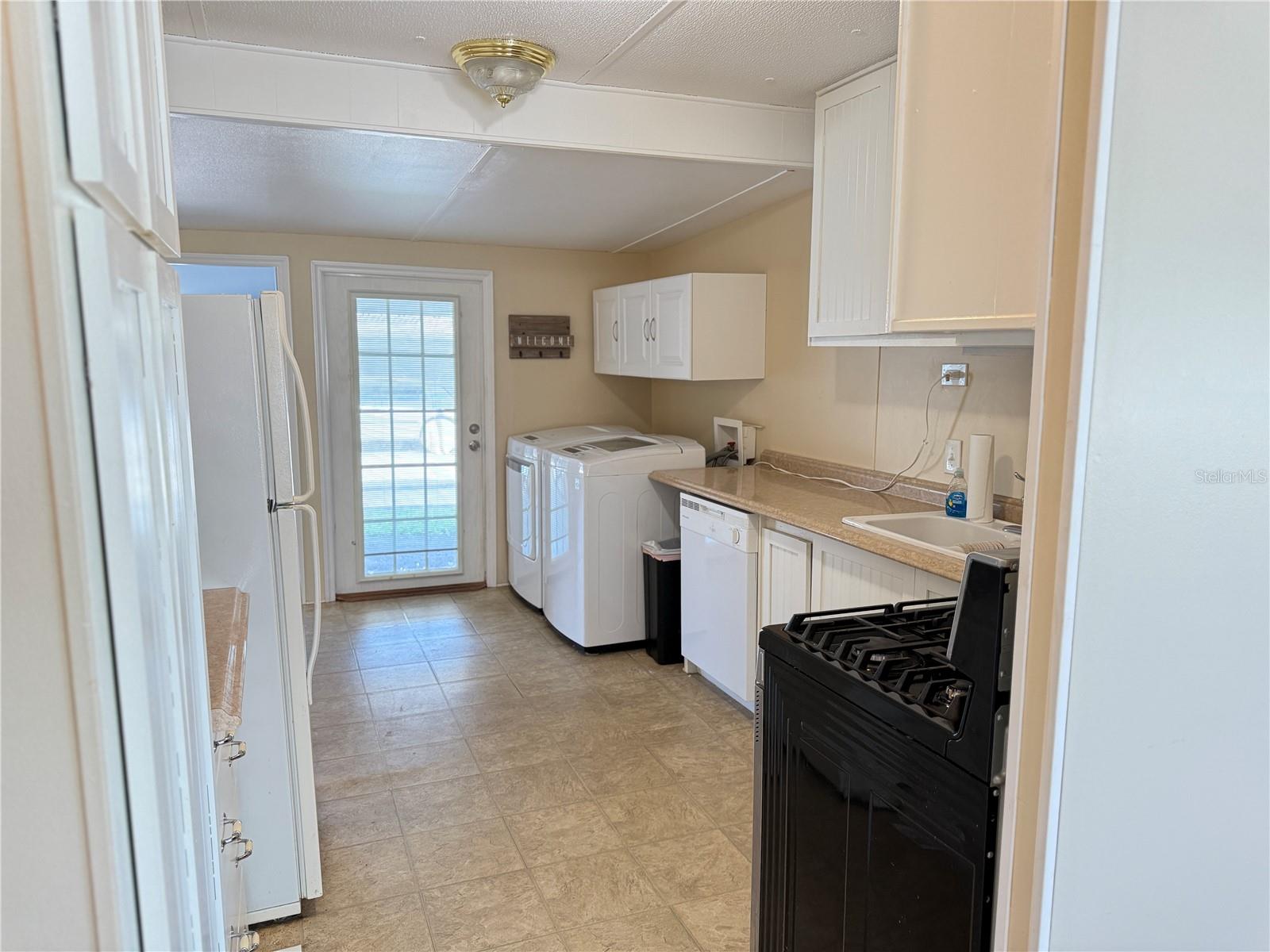 MOBEL AMERICANA MOBILE HOME PARK UNREC - Residential