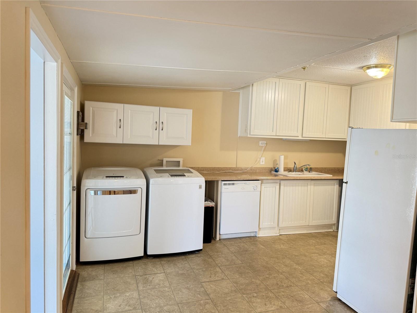 MOBEL AMERICANA MOBILE HOME PARK UNREC - Residential